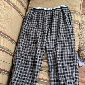Micheal Kors checkered print pajamas medium